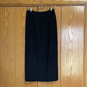 Sophisticated Black Pencil Skirt for Women